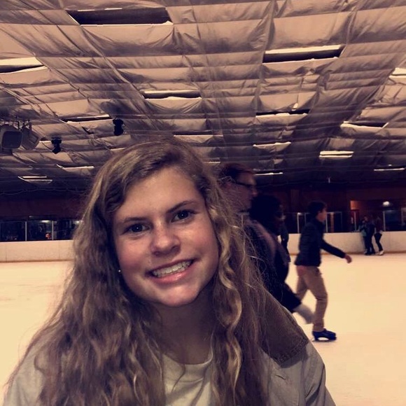 Meet your Posher, Sarah - Picture 2 of 8